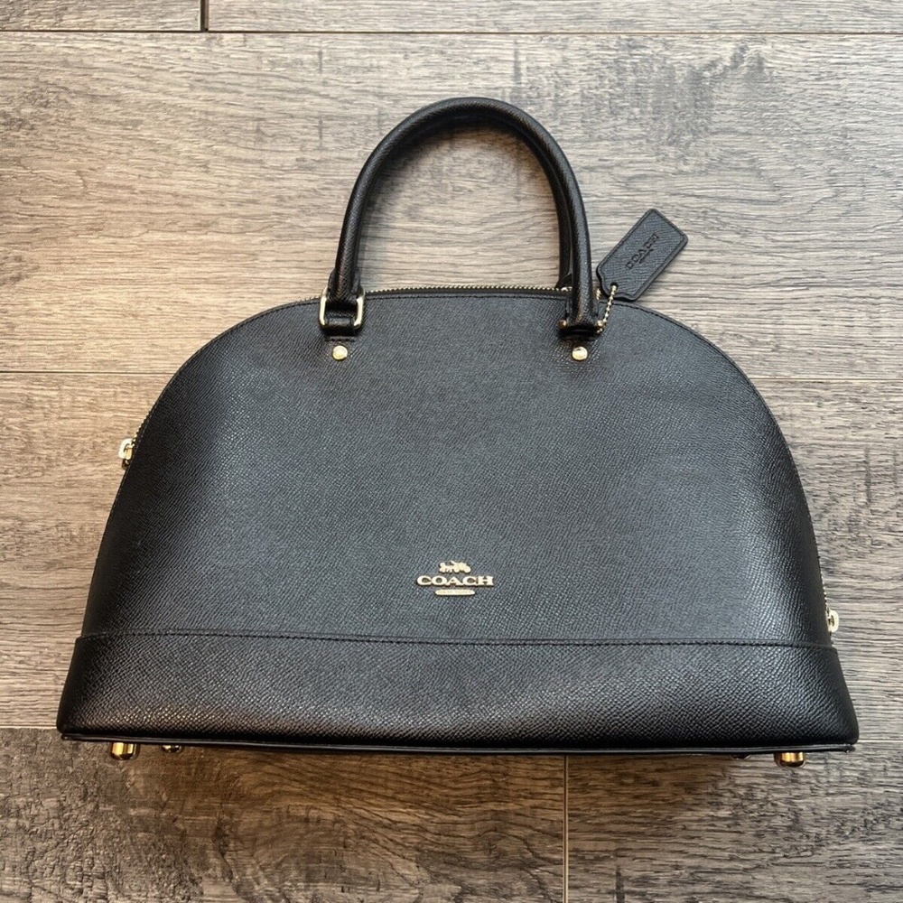 New Coach Pebbled Black Leather Handbag